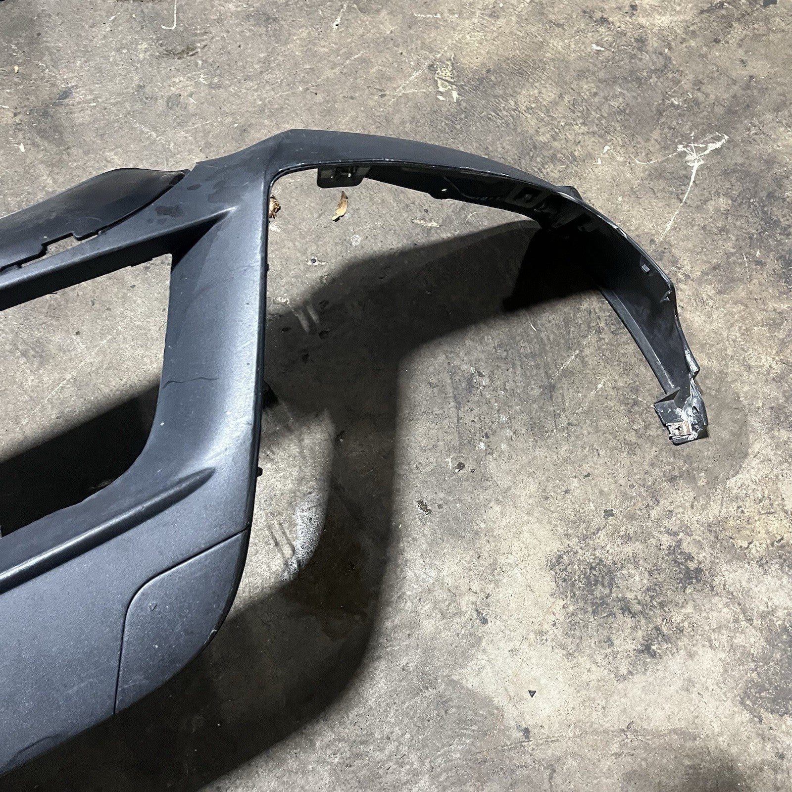 ☑️ 2009-2013 BMW X5 - Front Lower Bumper Valance 7222371