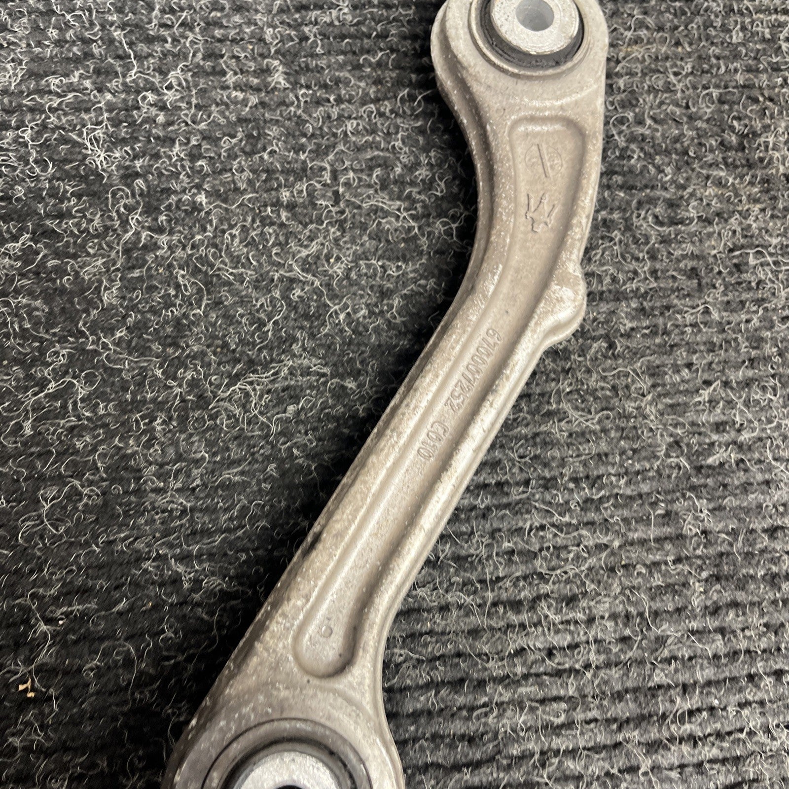 ☑️ 14-17 Maserati Ghibli Rear Right / Left Side Upper Control Arm OEM