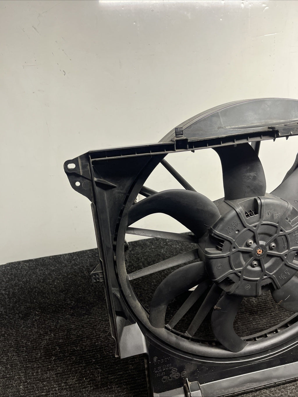 ☑️ 07-13 OEM BMW E88 E90 E92 N54 N55 Engine Radiator Cooling Auxiliary Fan 600W