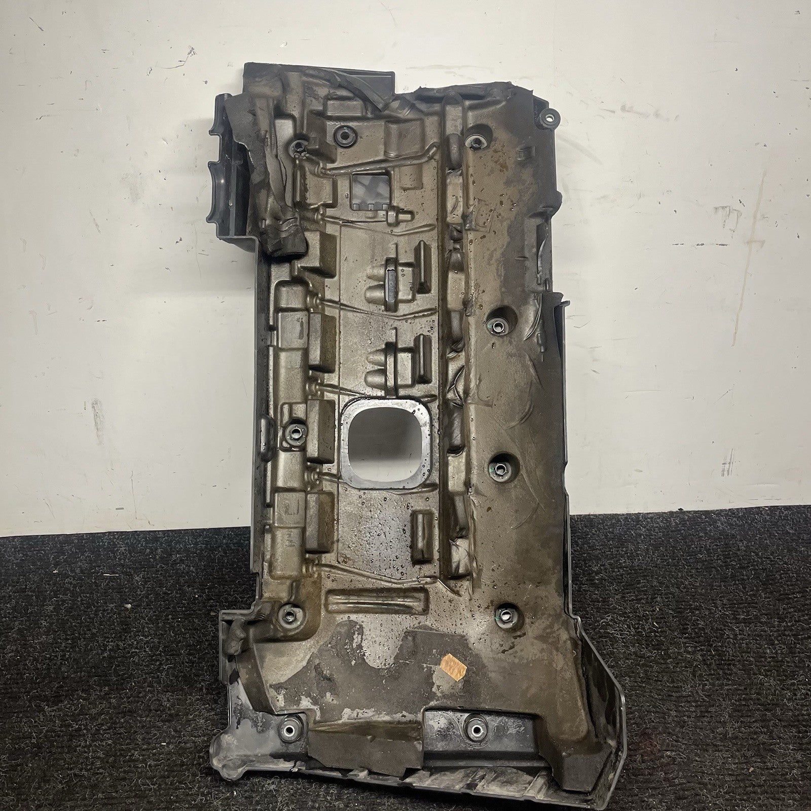 ☑️ OEM BMW E88 E90 E92 E93 Engine Cover N54 Head Cylinder Ignition Coil Covering