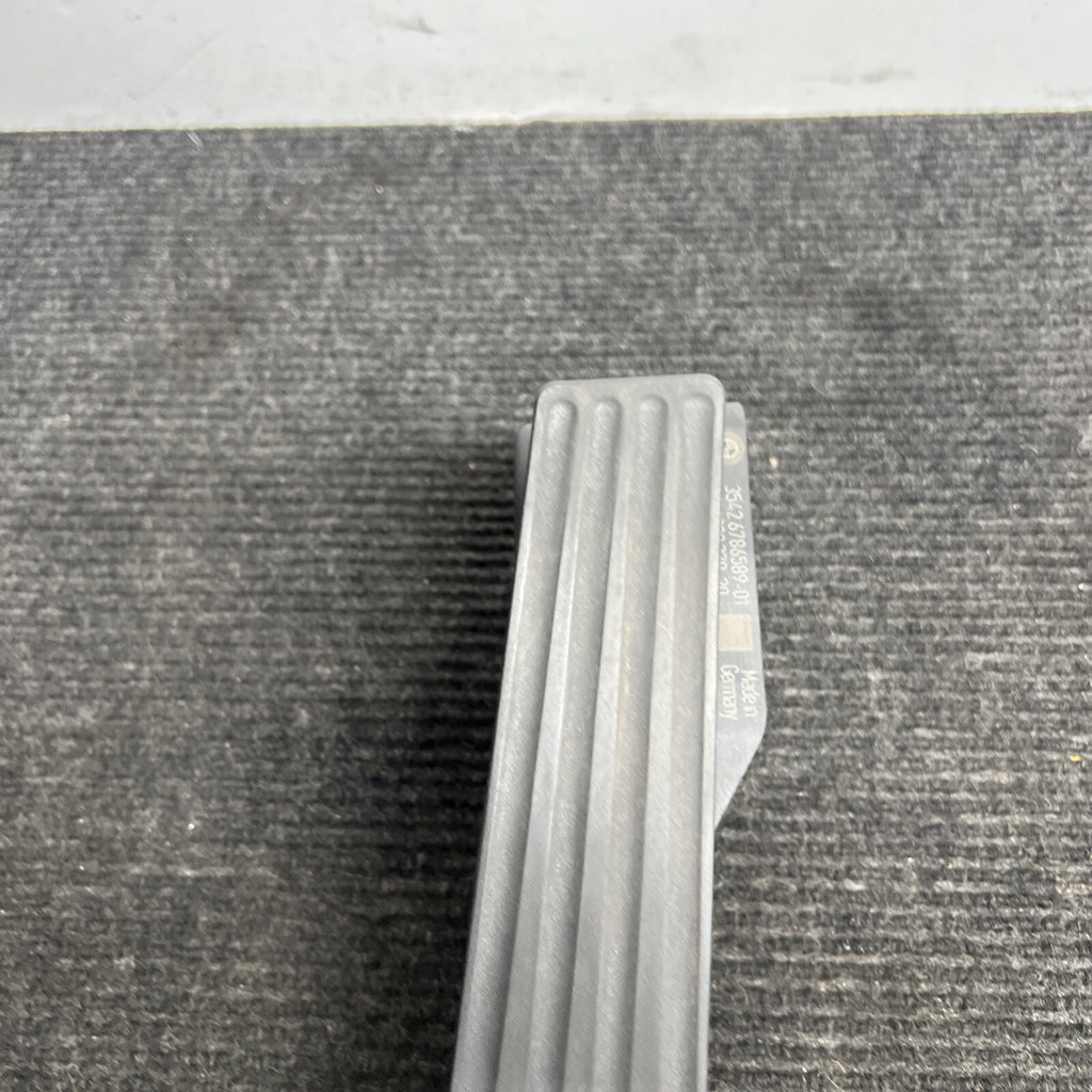 ☑️ Bmw E82 F88 128i 135i Gas Throttle Floor Pedal Lever Module Oem