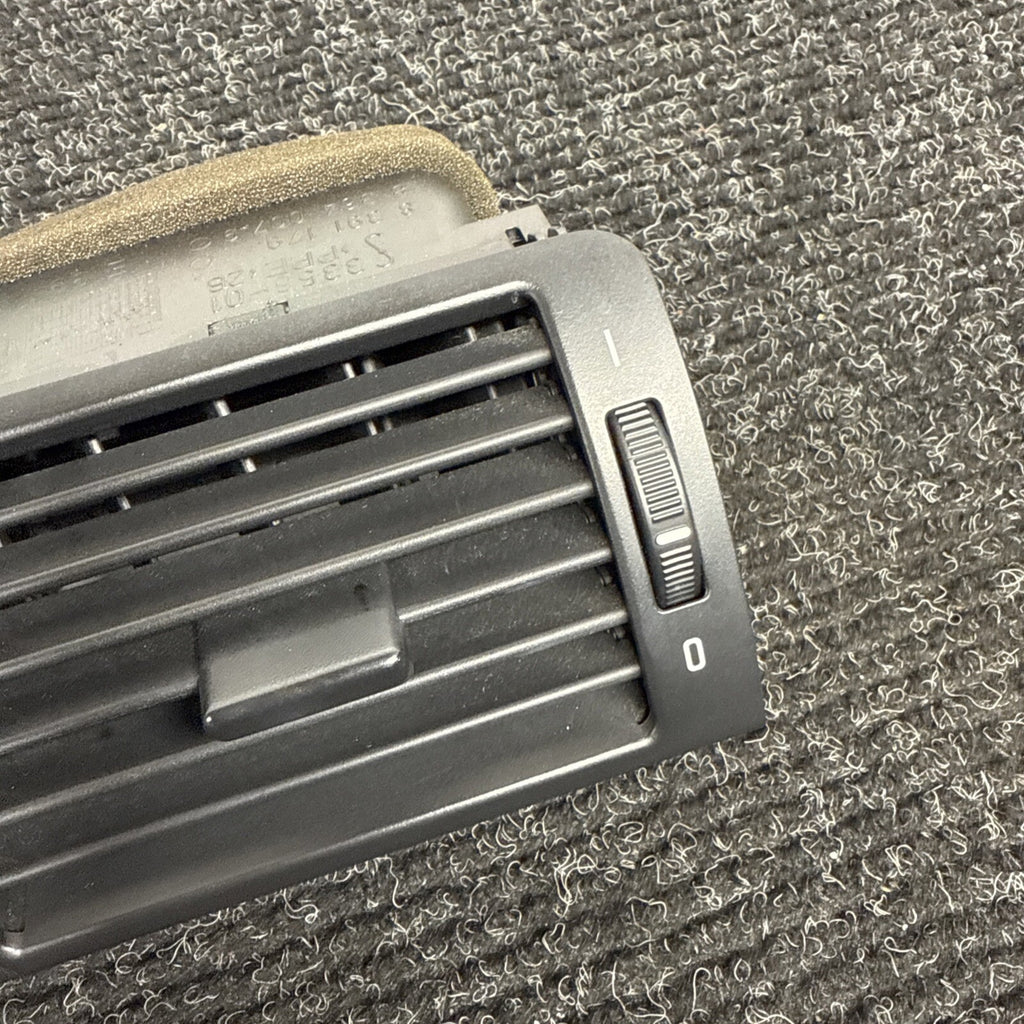 ☑️ 1999-2006 BMW E46 Center Dash Vent Assembly OEM 325 330i 325ci 330ci M3 OEM