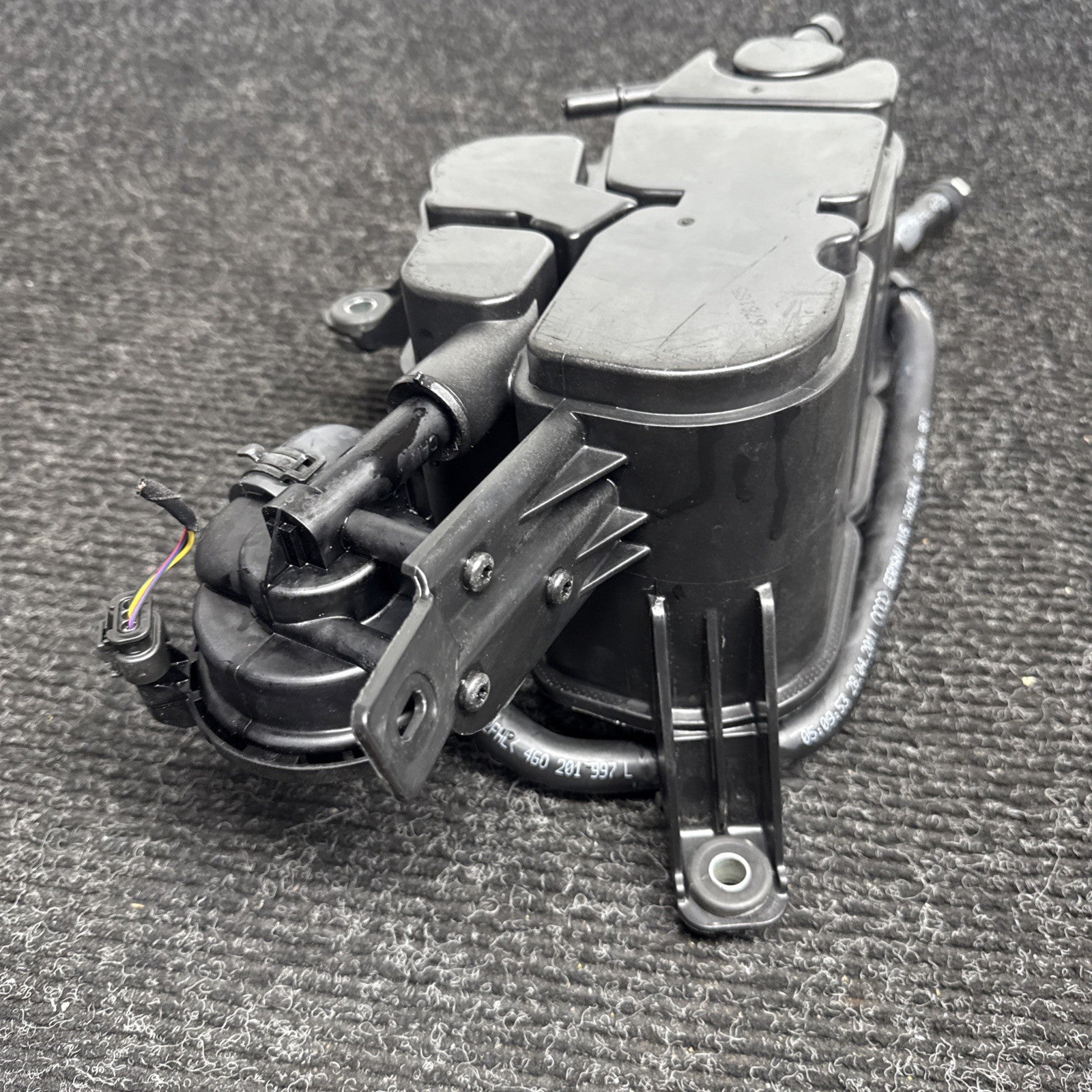 ☑️ 12-15 Audi A6 Fuel Vapor Charcoal Canister Assembly Genuine OEM 8K0201801C