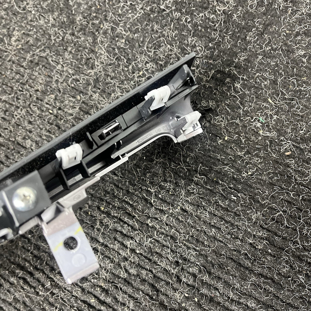 ☑️ 2022-2025 TOYOTA GR86 CENTER CONSOLE GEAR SHIFTER BEZEL TRIM S22009480