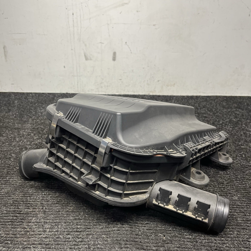 ☑️ 07-13 OEM BMW E82 E88 E90 E92 E93 335 N54 AirBox Air Box Filter Housing