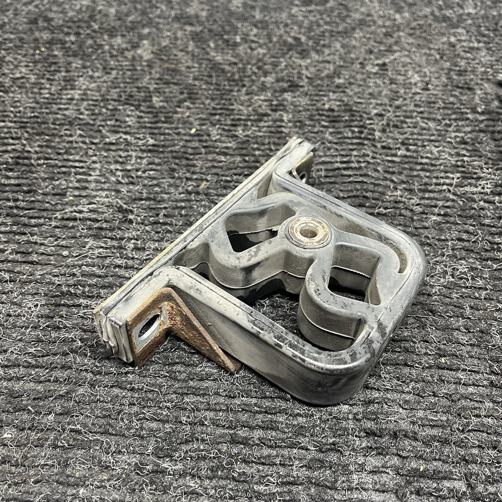 ☑️ 95-13 BMW E36 E46 E90 E92 E93 M3 Exhaust Muffler Hanger Rubber OEM 1401797