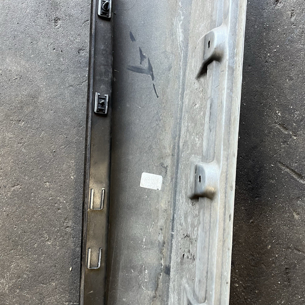 ☑️ 03-08 BMW E85 Z4 RIGHT SIDE SKIRT ROCKER PANEL MOLDING TITAN SILVER OEM