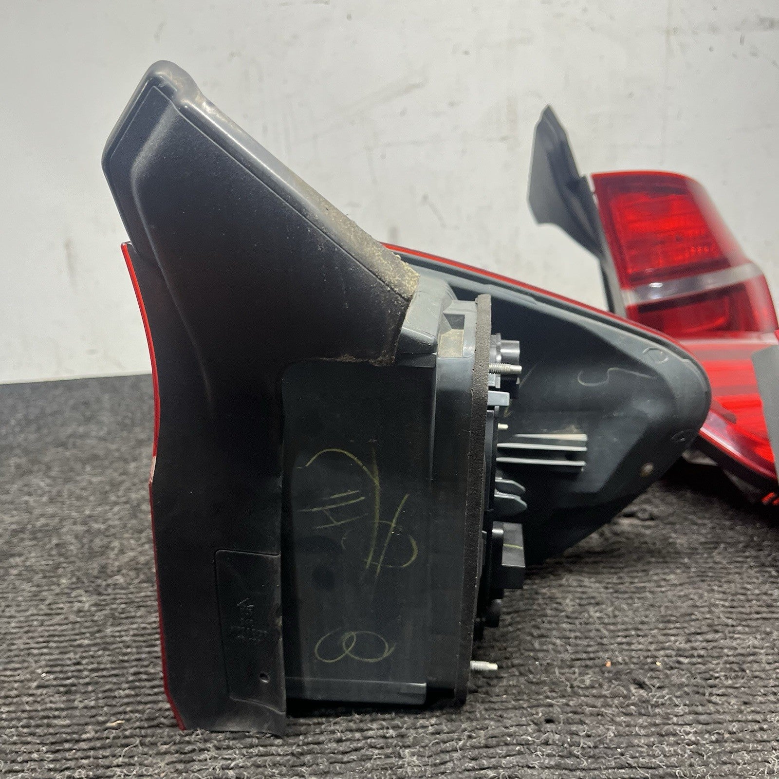 ☑️ BMW X5 E70 2010–2013 Lci Tail Lights Inner & Outer Set (4pcs) OEM
