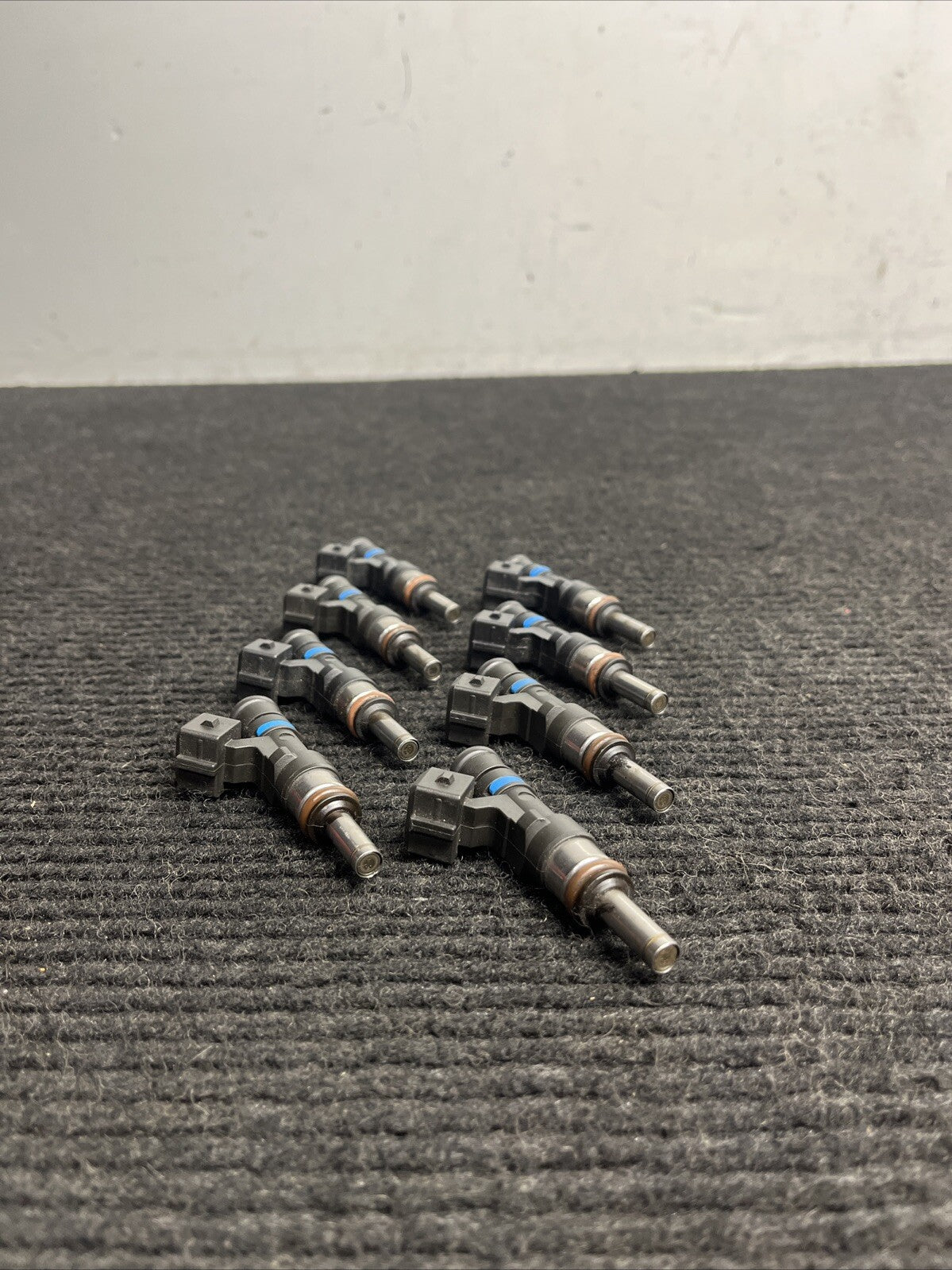 ☑️ 2008-13 OEM BMW E90 E92 E93 M3 S65 Fuel Injector Set (8) - 13647838440