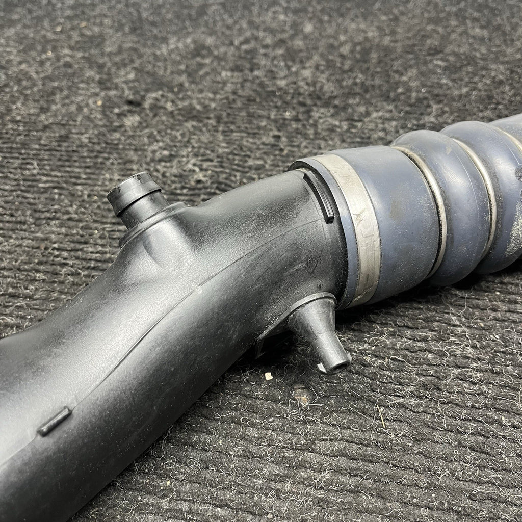 ☑️ 2009-2016 BMW 535XI F10 3.0L N55 ENGINE AIR MASS FLOW INTAKE HOSE PIPE OEM