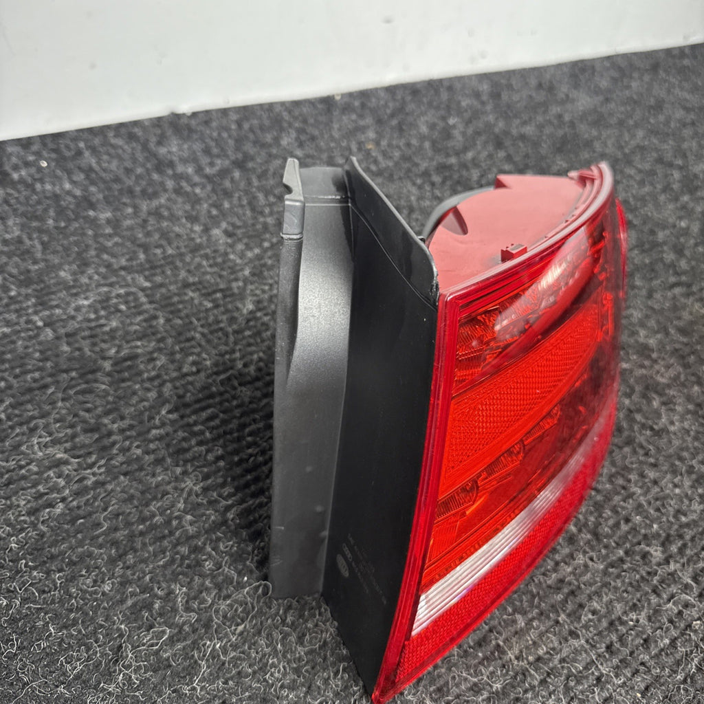 ☑️ 09-12 Audi A4 Quattro Passenger Right Rear Outer Taillight Light Lamp OEM