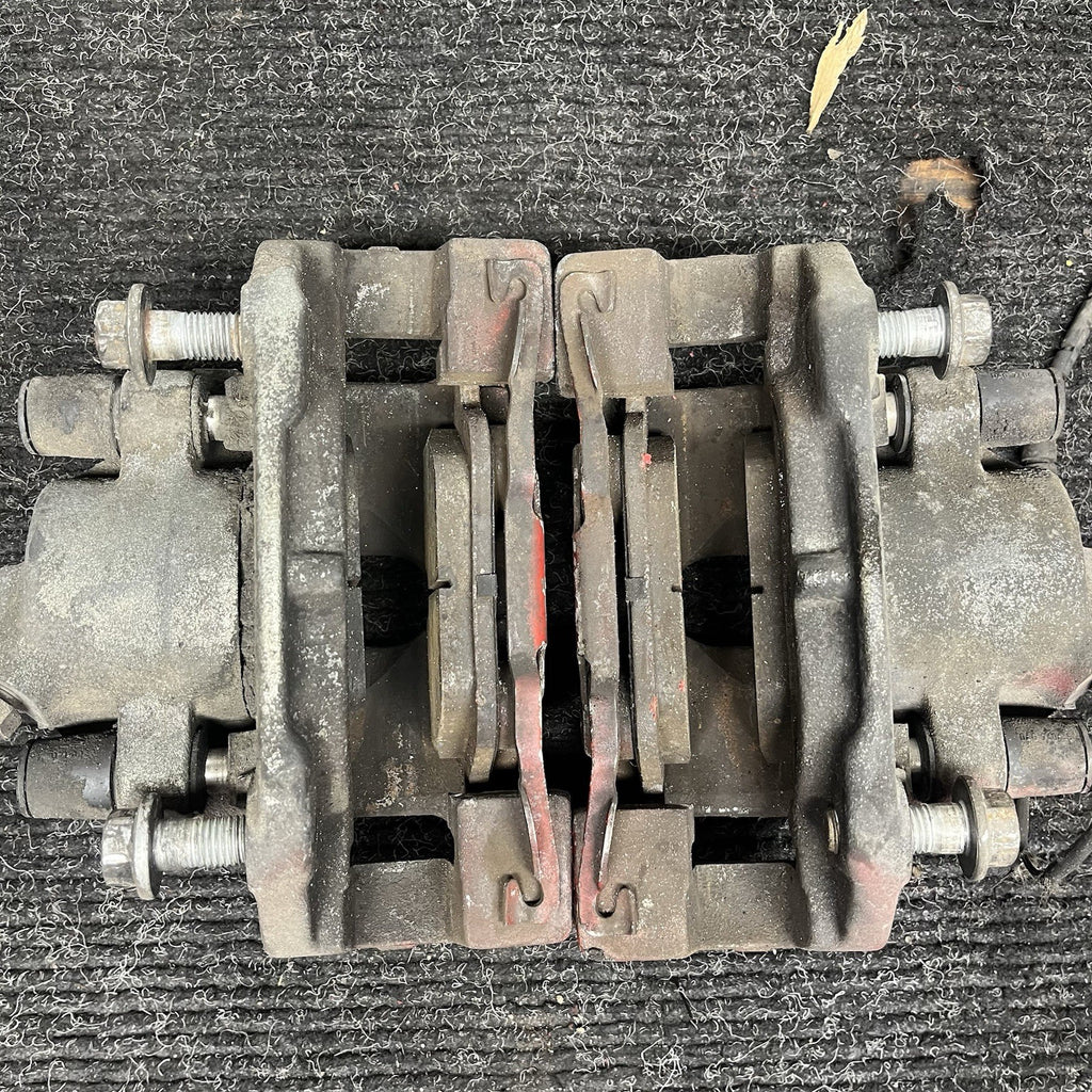 ☑️ 96-99 BMW E36 328iC CONVERTIBLE FRONT LEFT & RIGHT BRAKE CALIPER SET OEM