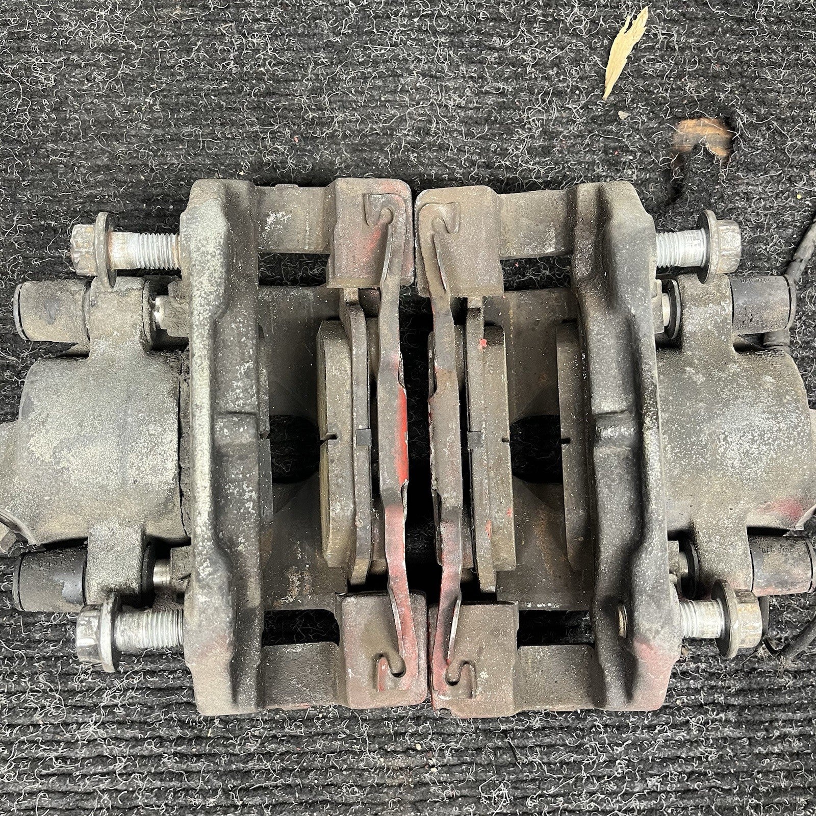 ☑️ 96-99 BMW E36 328iC CONVERTIBLE FRONT LEFT & RIGHT BRAKE CALIPER SET OEM