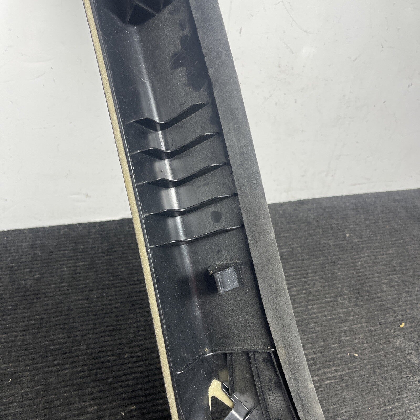 ☑️ MASERATI GHIBLI WINDSHIELD RIGHT SIDE A PILLAR TRIM COVER PANEL OEM 2014-2020