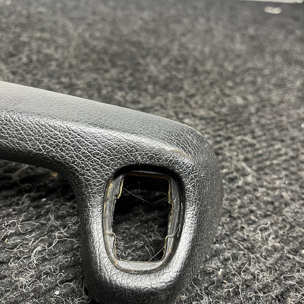 ☑️ BMW E30 3-Series M3 Front Door Armrest Right Passenger Schwarz 1884364