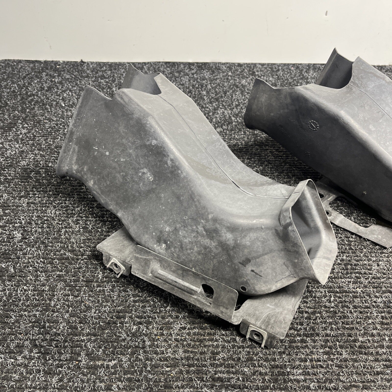 ☑️ 00-06 Genuine BMW 3 Series E46 Coupe Convertible M Sport Front Air Ducts PAIR