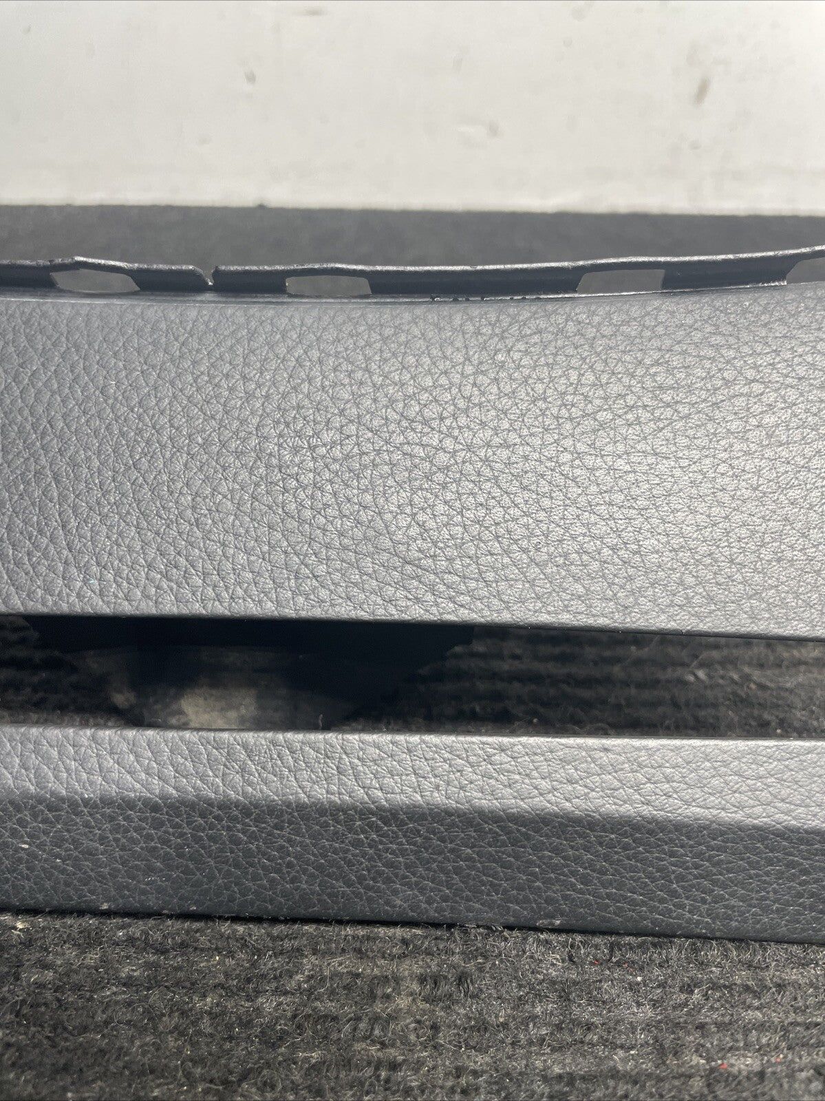☑️ 2006-2010 BMW M5 E60 CENTER CONSOLE UNDER PANEL TRIM OEM - 7906380
