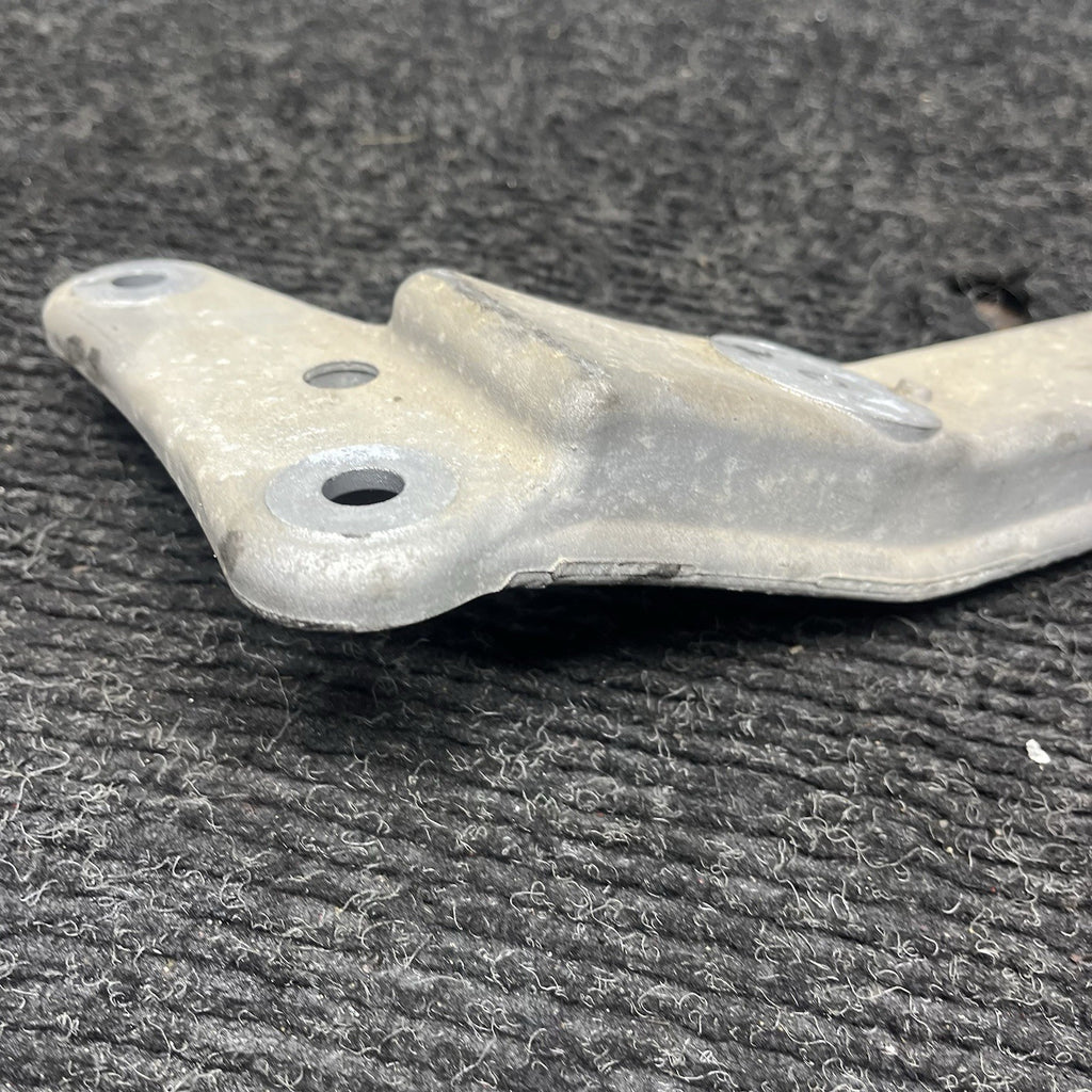 ☑️ 06-13 BMW E92 335i Automatic Transmission Mount Bracket Support OEM