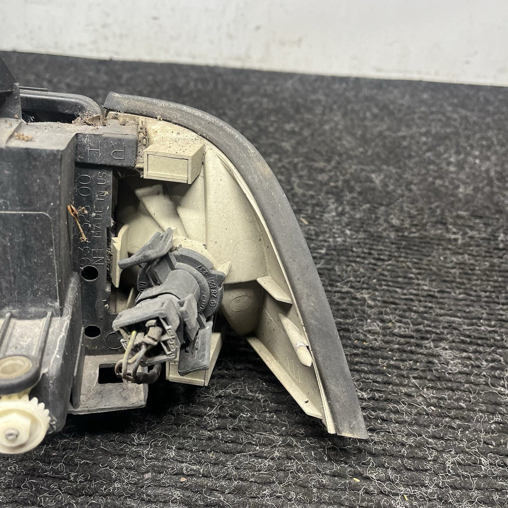 ☑️ 1992-1999 BMW 328I E36 Convertible Right Passenger Side Halogen Headlight OEM