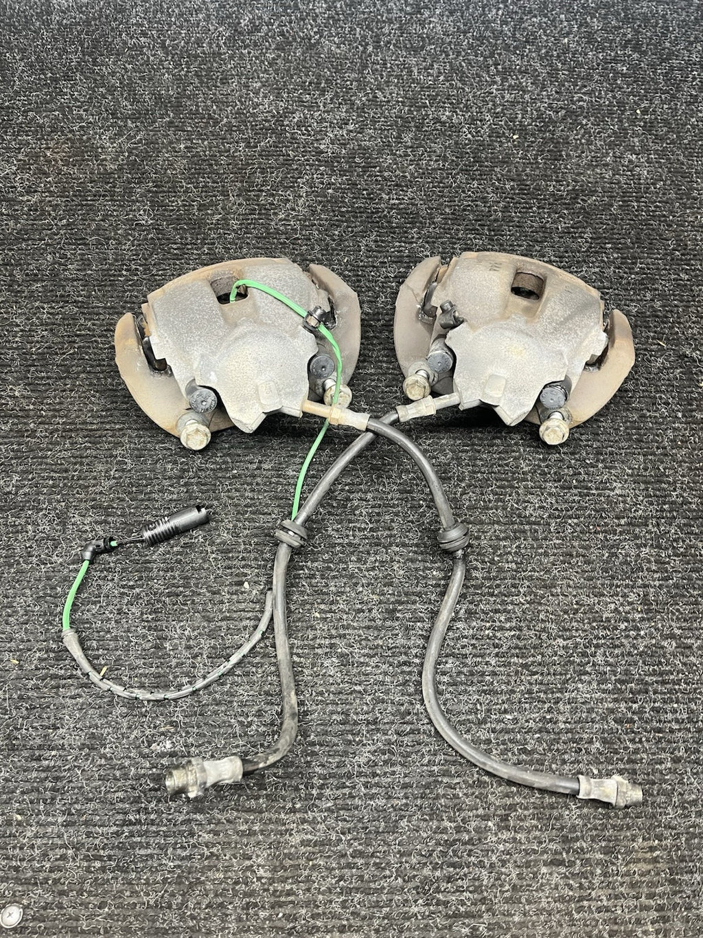 ☑️ 01-06 BMW E46 330i 330Ci RWD FRONT LEFT & RIGHT BRAKE CALIPER SET OEM