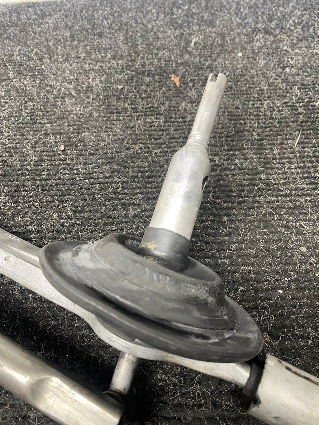 ☑️ 2008 BMW Z4 CONVERTIBLE (E85) MANUAL TRANSMISSION SHIFTER LINKAGE ASSEMBLY