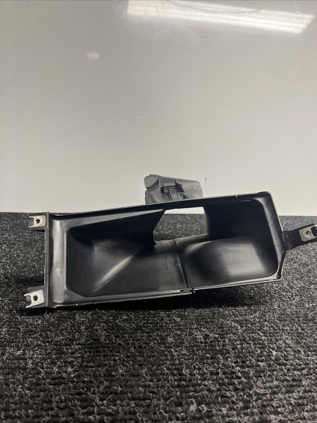 ☑️ 07-13 BMW E92 E93 335i 335xi Coupe Convertible Air Duct Front Right 8045348