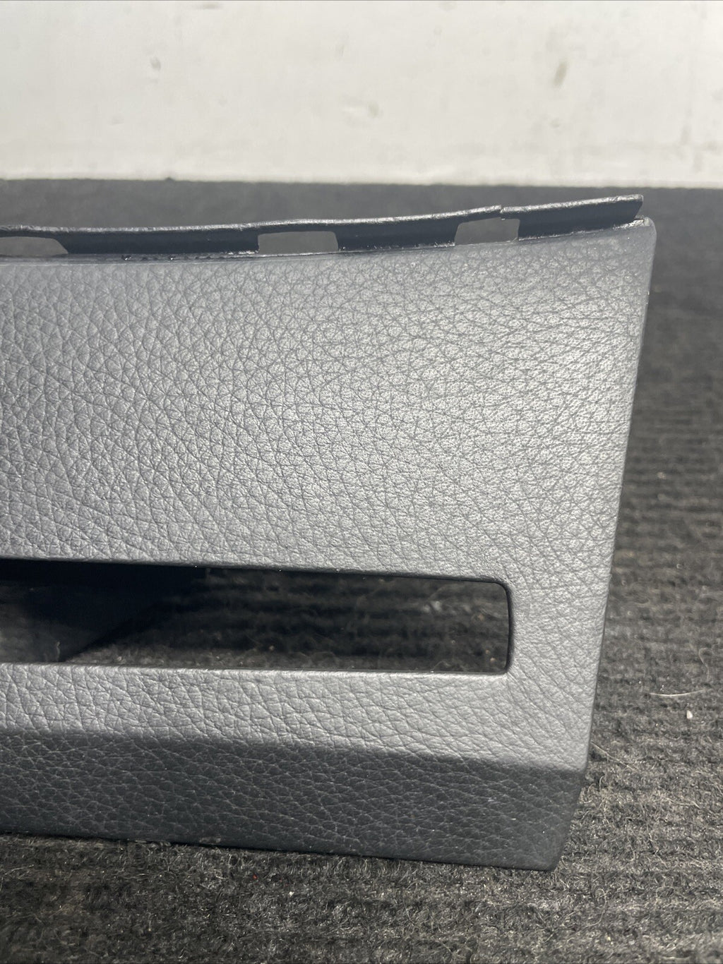 ☑️ 2006-2010 BMW M5 E60 CENTER CONSOLE UNDER PANEL TRIM OEM - 7906380