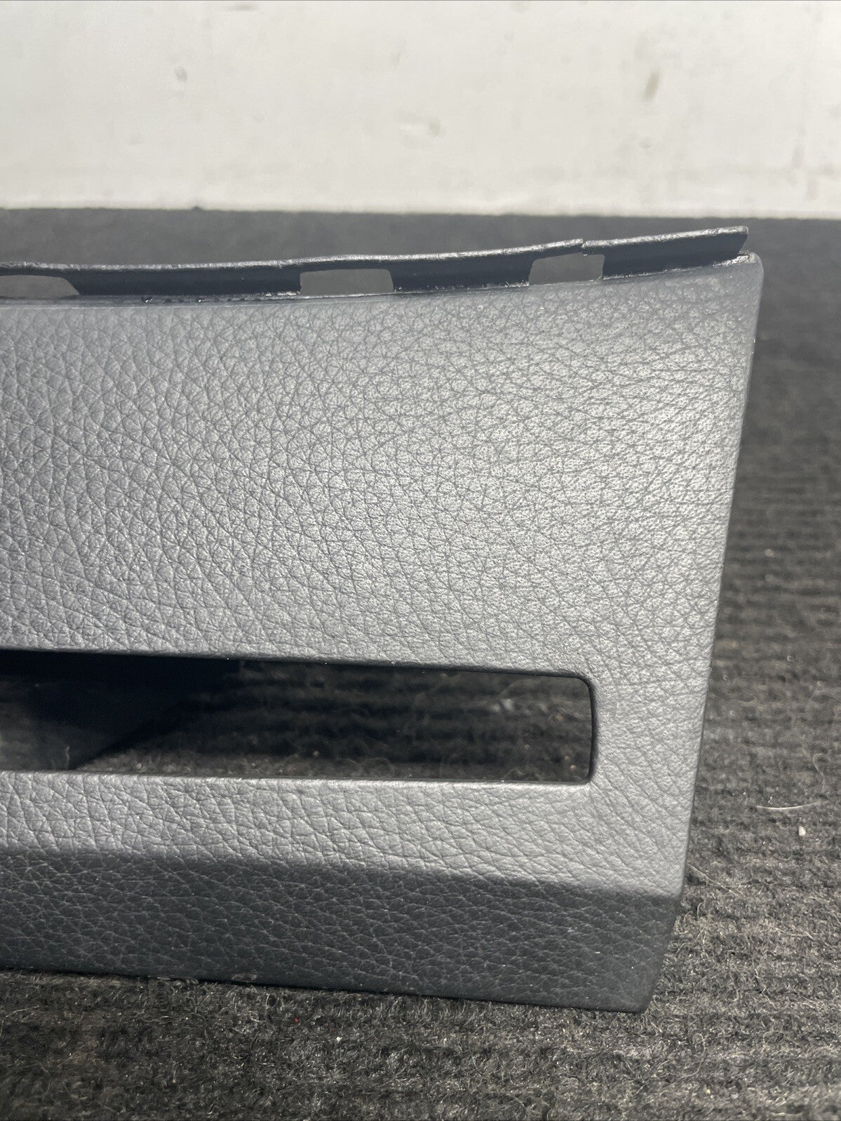 ☑️ 2006-2010 BMW M5 E60 CENTER CONSOLE UNDER PANEL TRIM OEM - 7906380