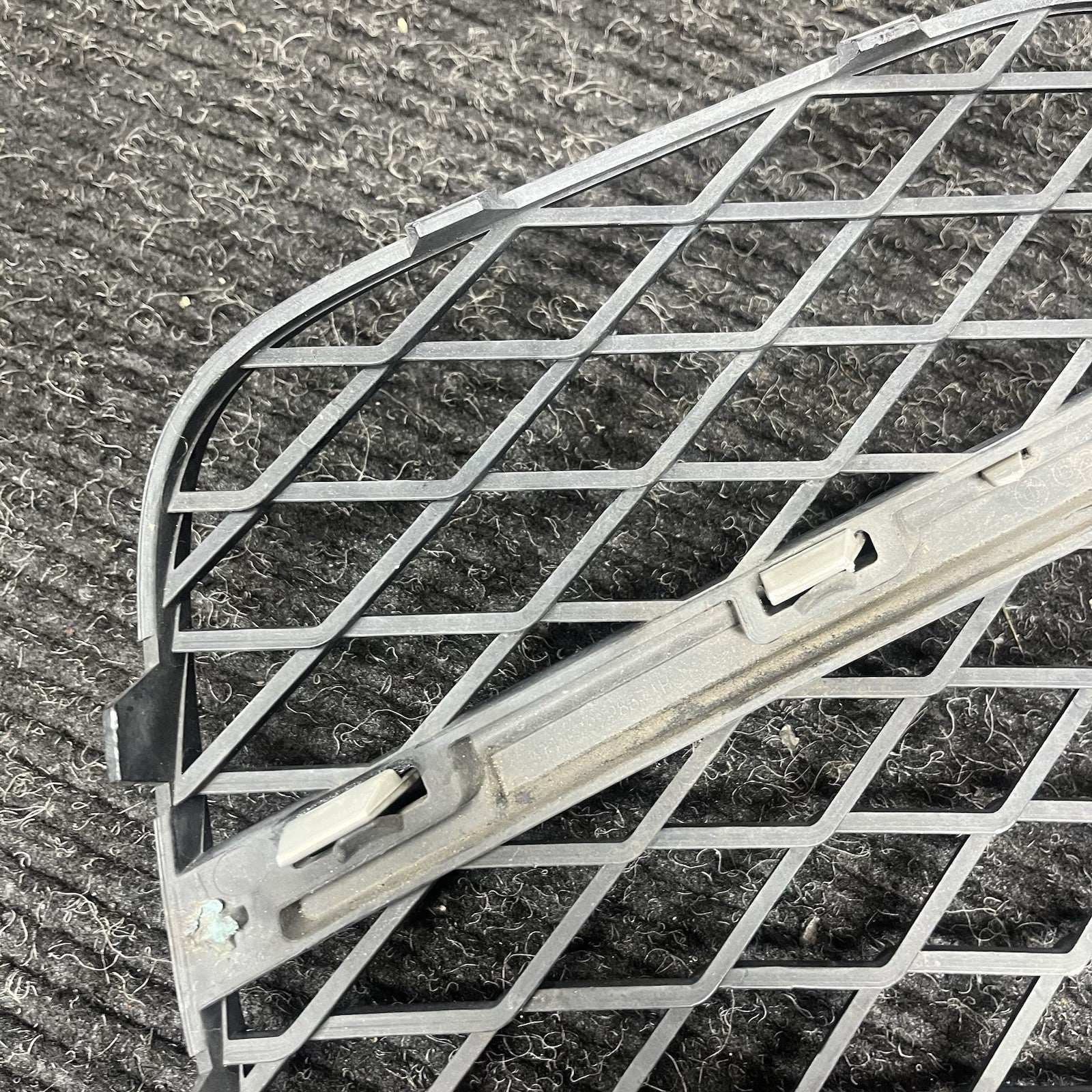 ☑️ 09-13 BMW E70 X5 35DX Front Left Driver Side Outer Bumper Grille 7222857 OEM
