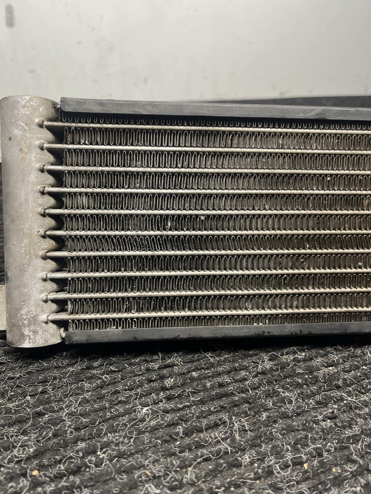 ☑️ 2008-2013 BMW E82 E88 E90 E92 E93 135i 335i N54 Factory Engine Oil Cooler OEM