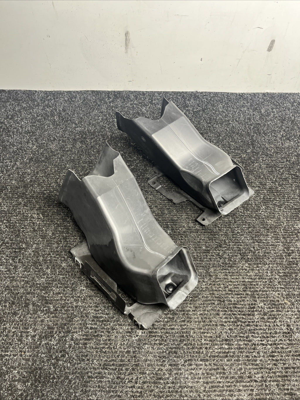 ☑️ 00-06 Genuine BMW 3 Series E46 Coupe Convertible M Sport Front Air Ducts PAIR