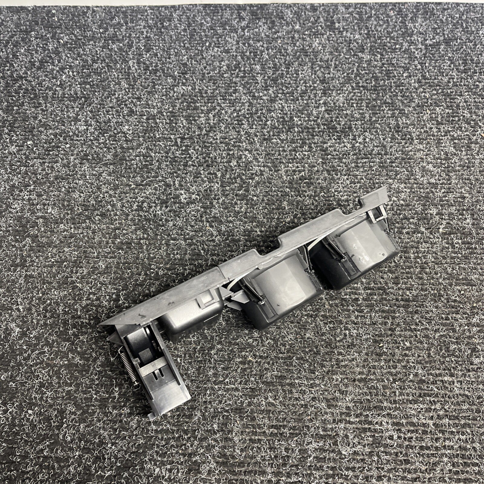 ☑️ BMW 3 SERIES E46 330 325 330ci CUP AND COIN HOLDER CENTRE/CENTER CONSOLE
