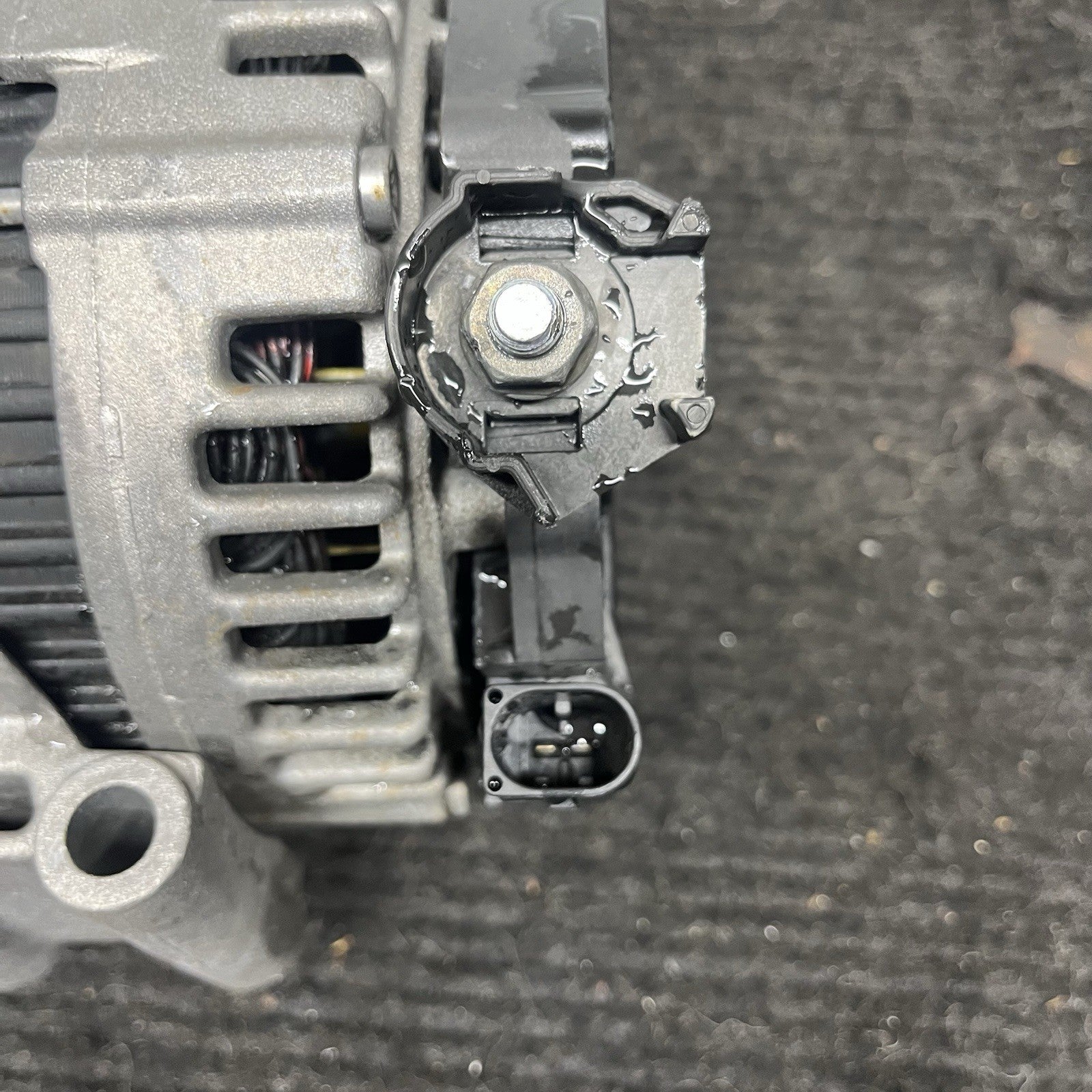 ☑️ BMW E82 E88 E90 E92 E93 335 N54 Charging Alternator Generator 180A BOSCH