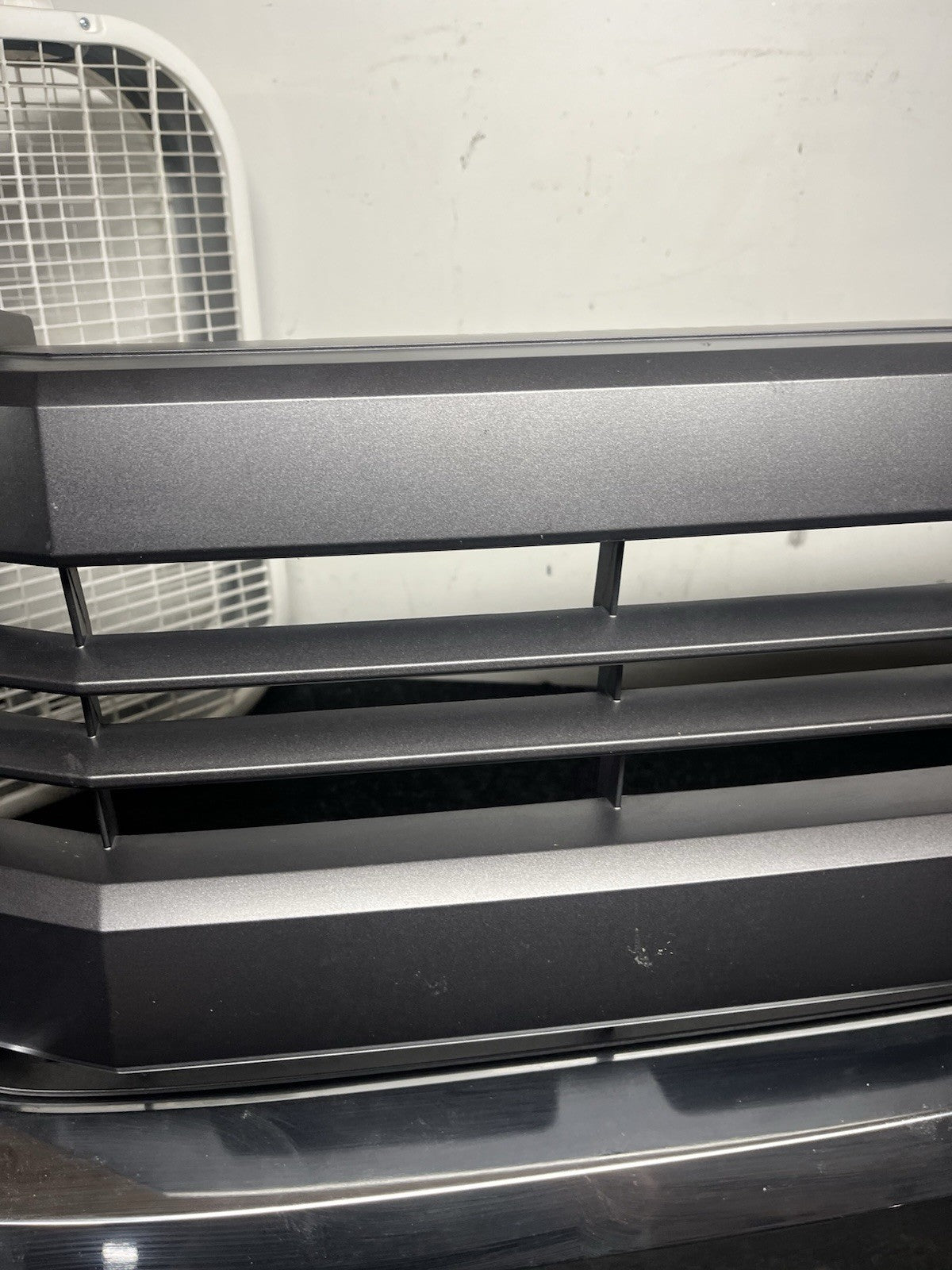 ☑️ 2014 2015 2016 2017 TOYOTA TUNDRA FRONT UPPER GRILL/GRILLE OEM
