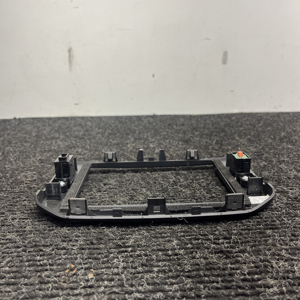 ☑️ Dashboard Center Display Screen Bezel Maserati Ghibli 089510000102 14-2018