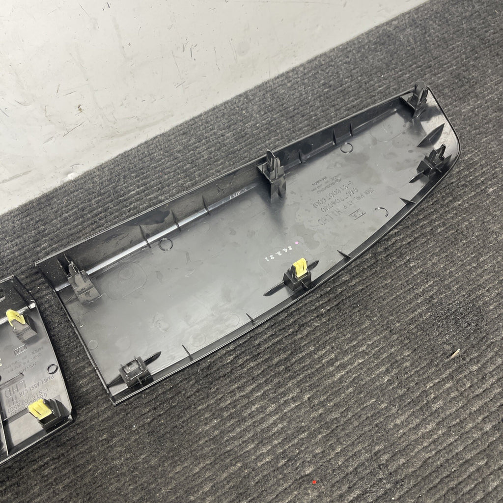 ☑️ 2013-2016 Subaru BRZ Radio Dash Trim Bezel Surround Stereo Scion FRS  OEM