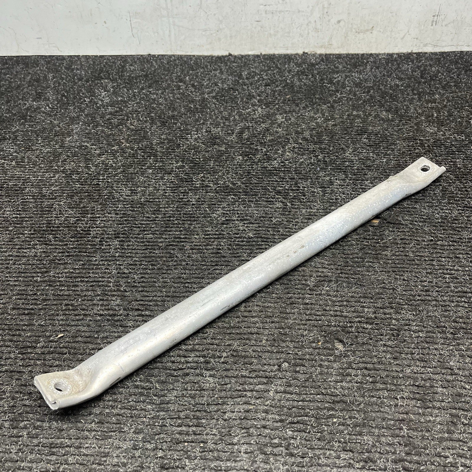 ☑️ 07-13 BMW E70 X5 Front Upper Radiator Core Support Cross Bar Brace Right OEM
