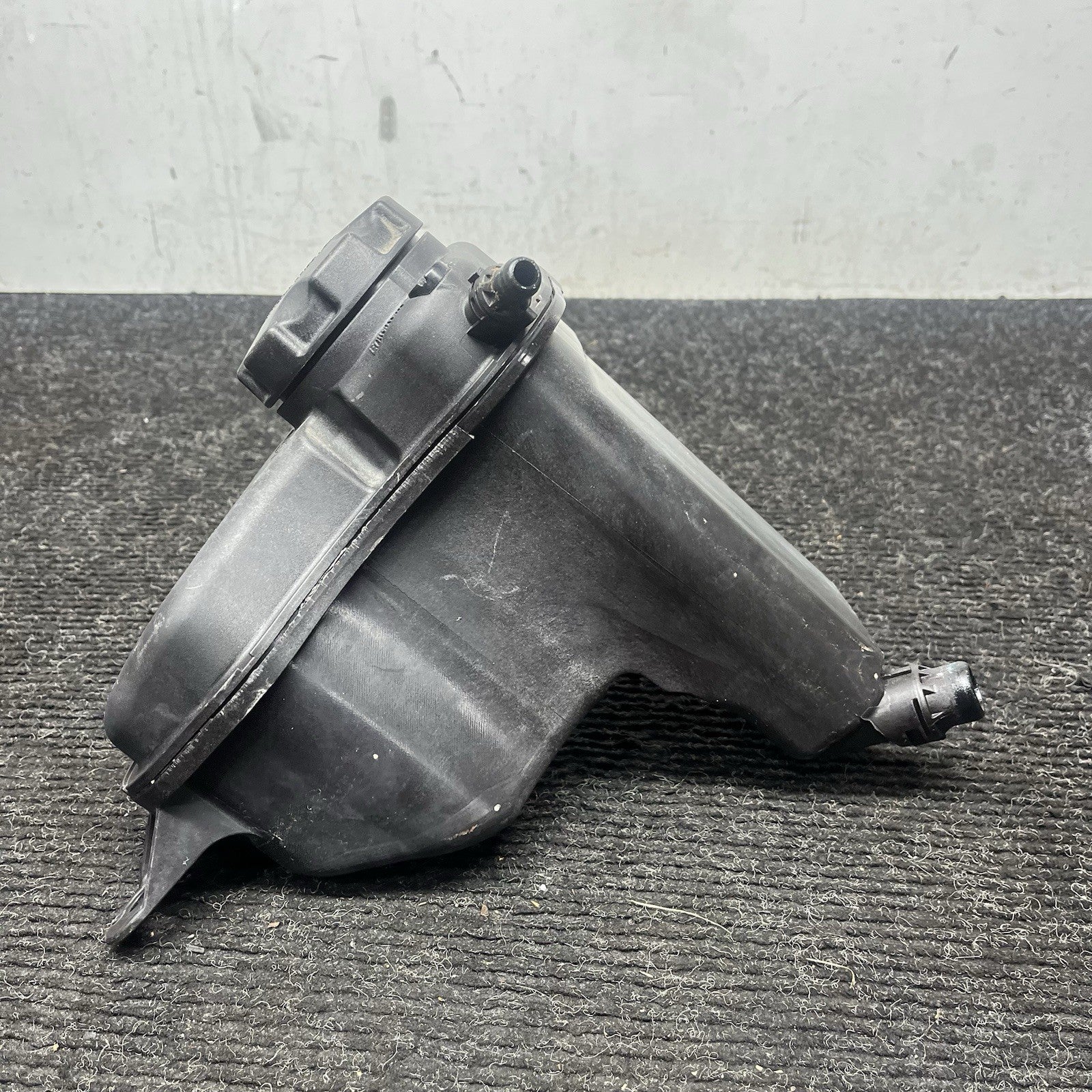 ☑️ 06-13 BMW E82 E88 E90 E92 E93 Radiator Expansion Tank Coolant Reservoir OEM