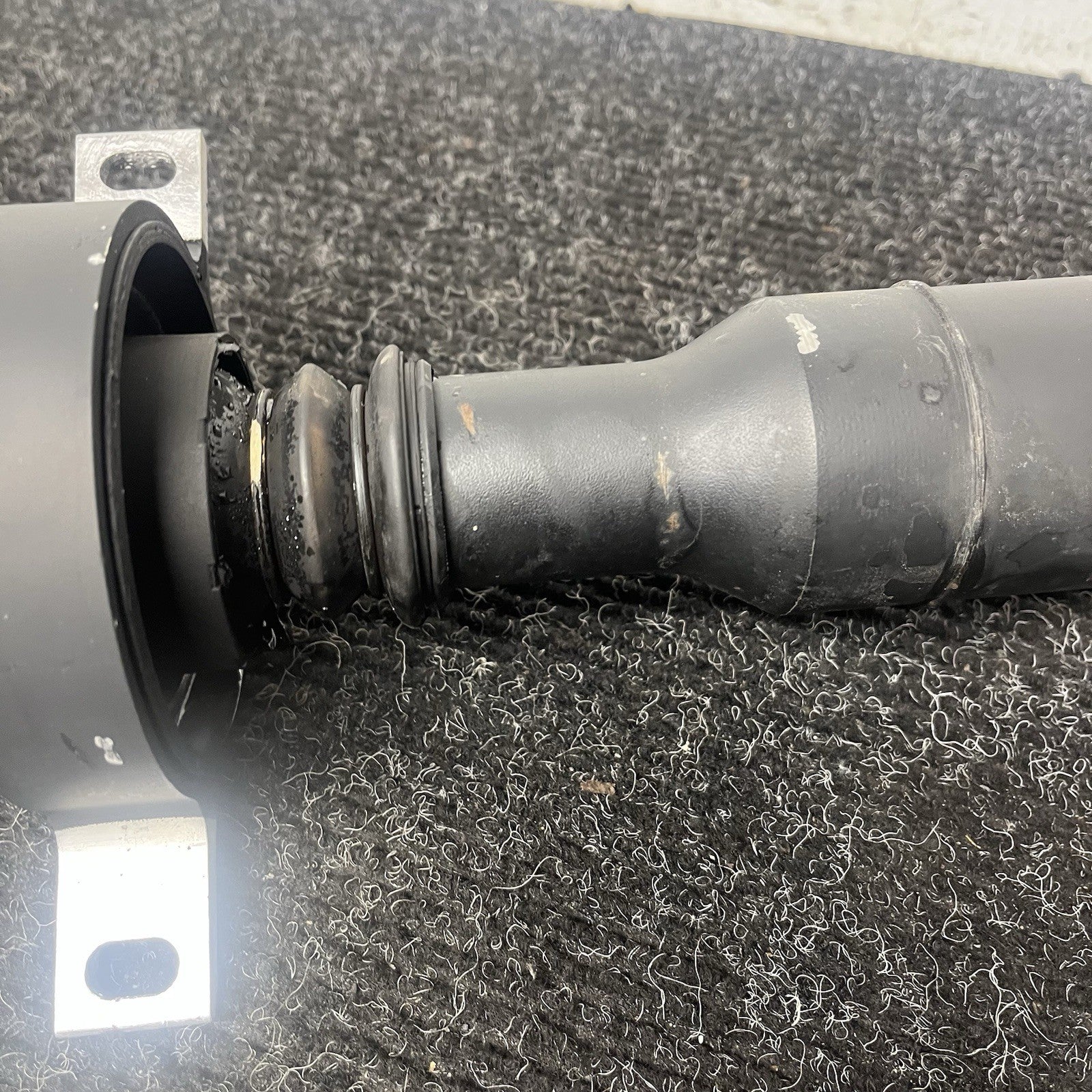 ☑️ 07-13 OEM BMW E90 E92 E93 328i Rear Drive Shaft Driveshaft AT Transmission