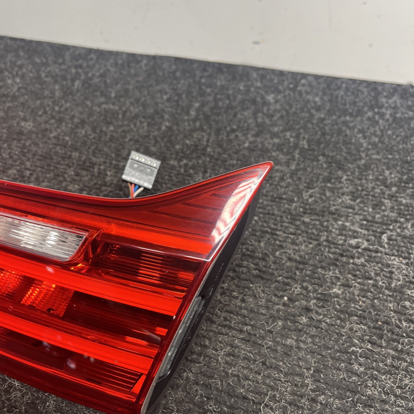 ☑️ 15-17 OEM BMW F82 M4 Coupe Rear Right Passenger Side Inner Stop Tail Light