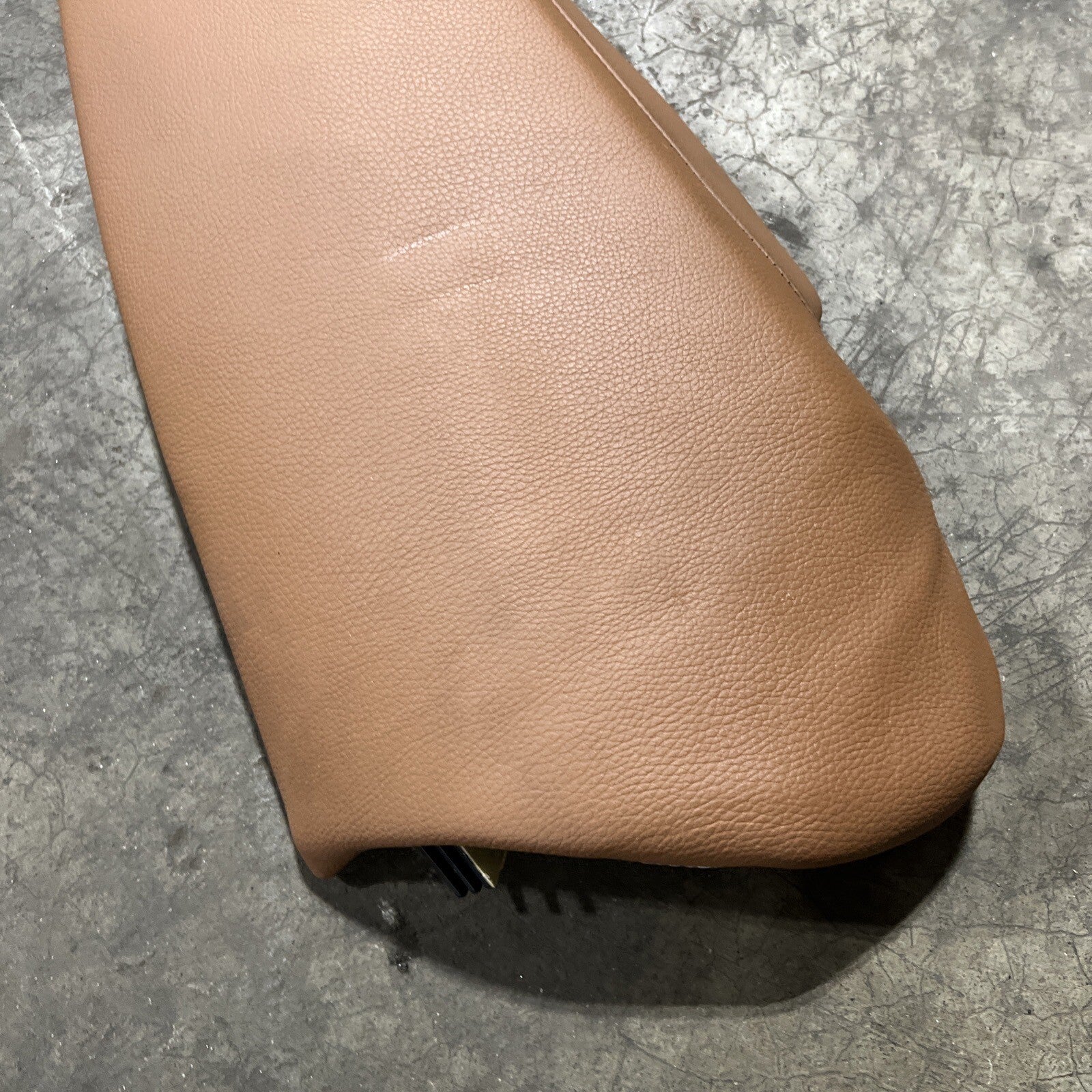 ☑️ 2007-2012 BMW E92 REAR PASSENGER SIDE SEAT CUSHION BOLSTER LEATHER OEM