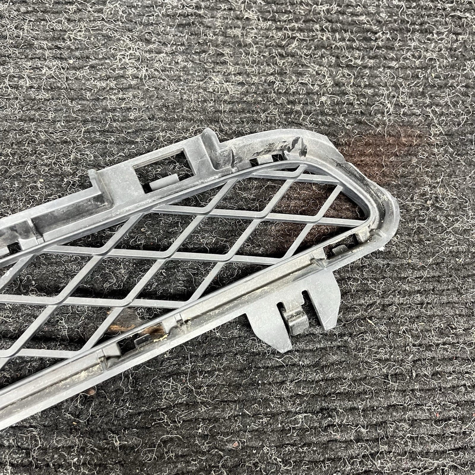 ☑️ 2011-2014 BMW X3 F25 Front Upper Center Bumper Grille OEM 7210466