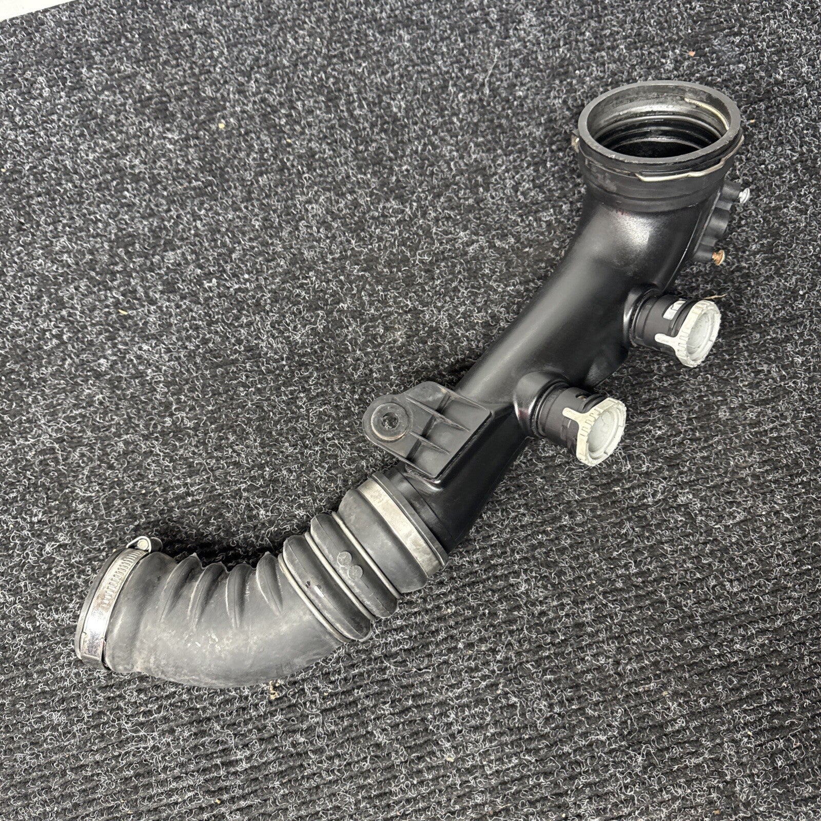 ☑️ 07-13 OEM BMW E90 E92 E93 335I Charge Pipe Diver Valves Induction Pipe N54