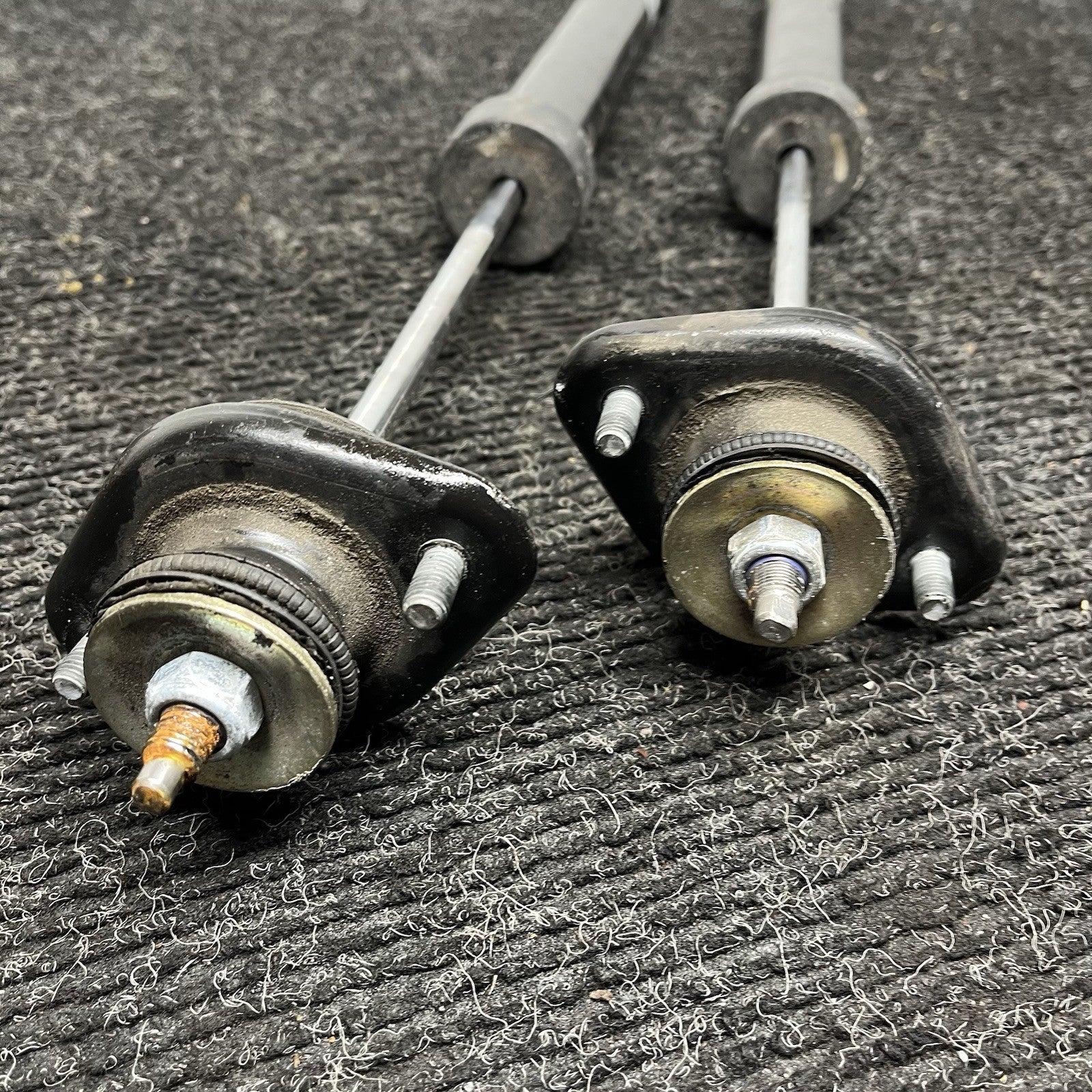 ☑️ Bilstein 19-158983 2003-08 BMW Z4 2.5i Rear Twintube Shock Absorber Pair Set