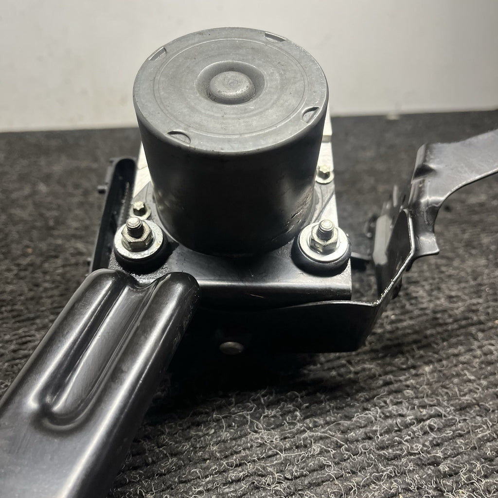 ☑️ 2015 SUBARU IMPREZA WRX STI ABS Pump 2.5L turbo STi 27536FG220 OEM