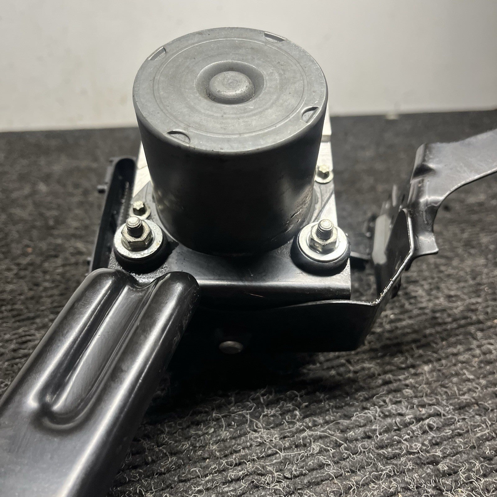 ☑️ 2015 SUBARU IMPREZA WRX STI ABS Pump 2.5L turbo STi 27536FG220 OEM