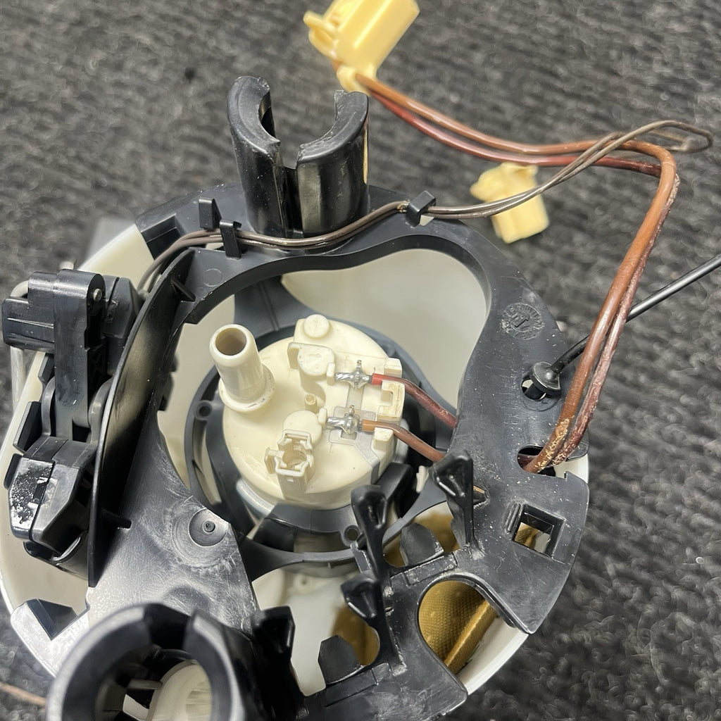 ☑️ 06-13 BMW E82 E88 E90 E91 E92 E93 128I 135I 328I 335I Fuel Pump Sending OEM