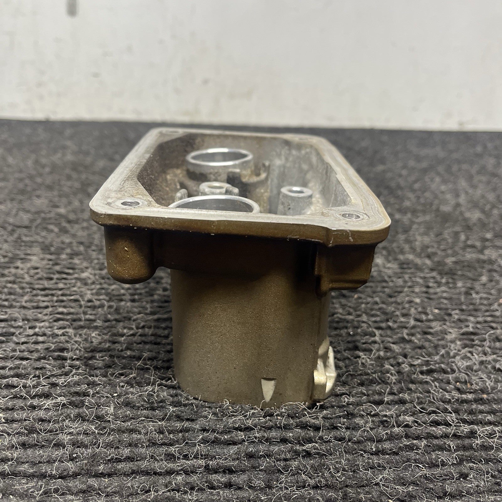 ☑️ OEM BMW E82 E92 F30 F32 F80 F82 Engine N55 S55 Spark Plug Housing Recess