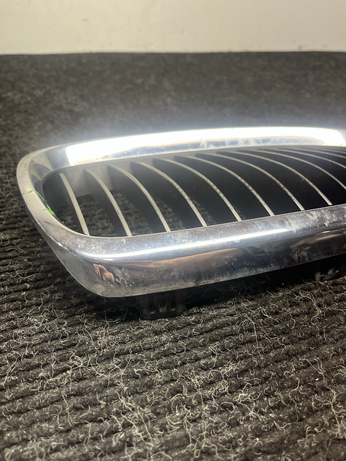 ☑️ 06-10 BMW 328 335 E92 FRONT RIGHT PASSENGER BUMPER KIDNEY GRILLE CHROME OEM