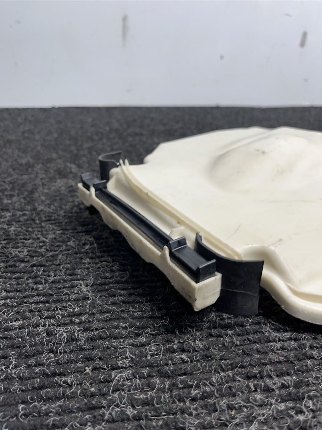 ☑️ BMW E88 E82 E90 E92 E84 DME ECU Electronic Computer Box Top Cover Housing OEM